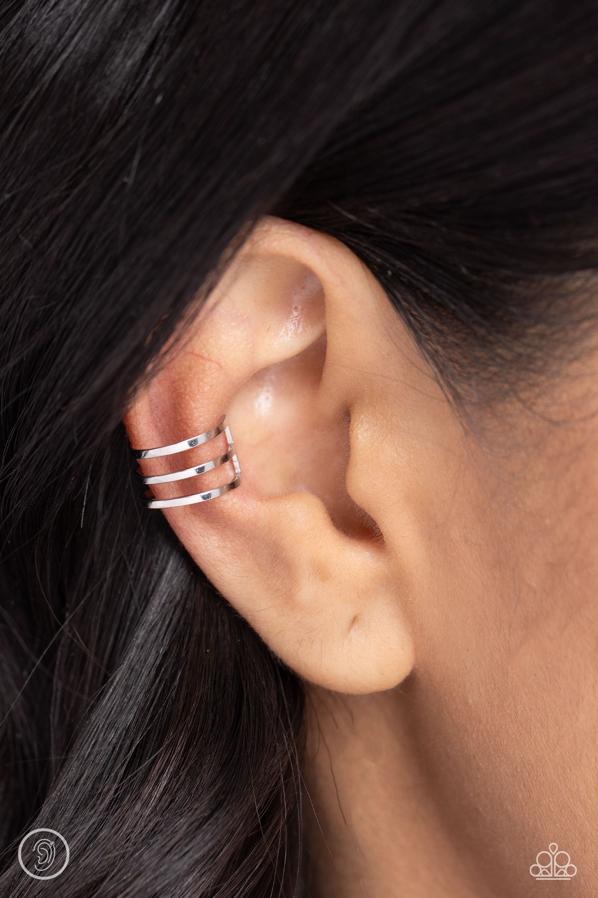 Paparazzi - Metro Mashup - Silver (Ear Cuffs) – Jay's Chic 