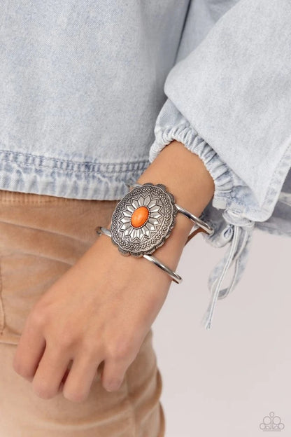 Paparazzi - Mojave Mirage - Necklace &amp; Mirage Magnificence - Bracelet (Orange)